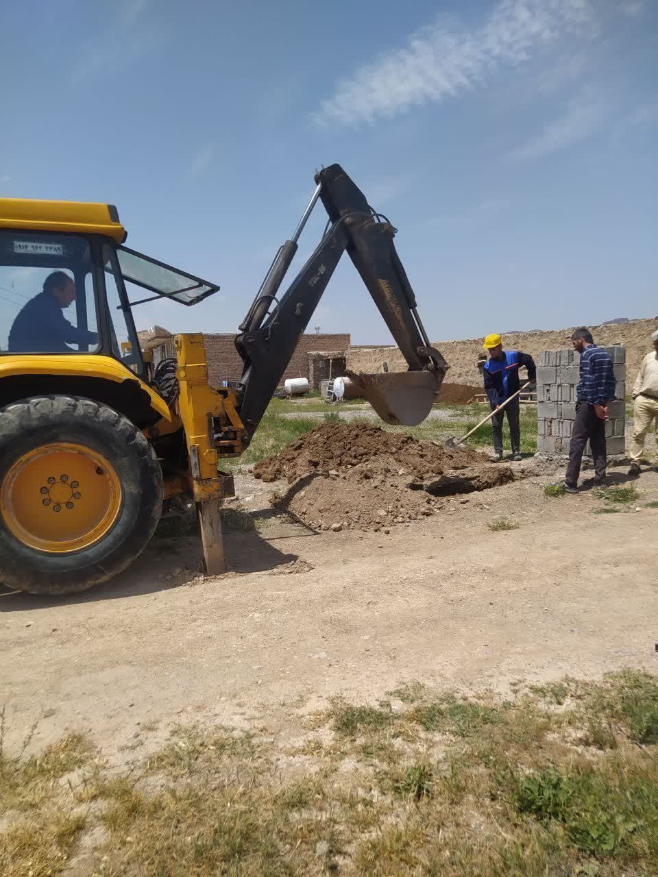 شروع عملیات نصب انشعابات گاز در روستای بابور عجم شهرستان شوط