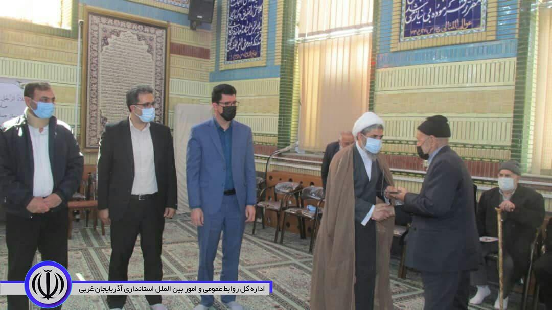 تجلیل از پداران شهدای شهرستان شوط