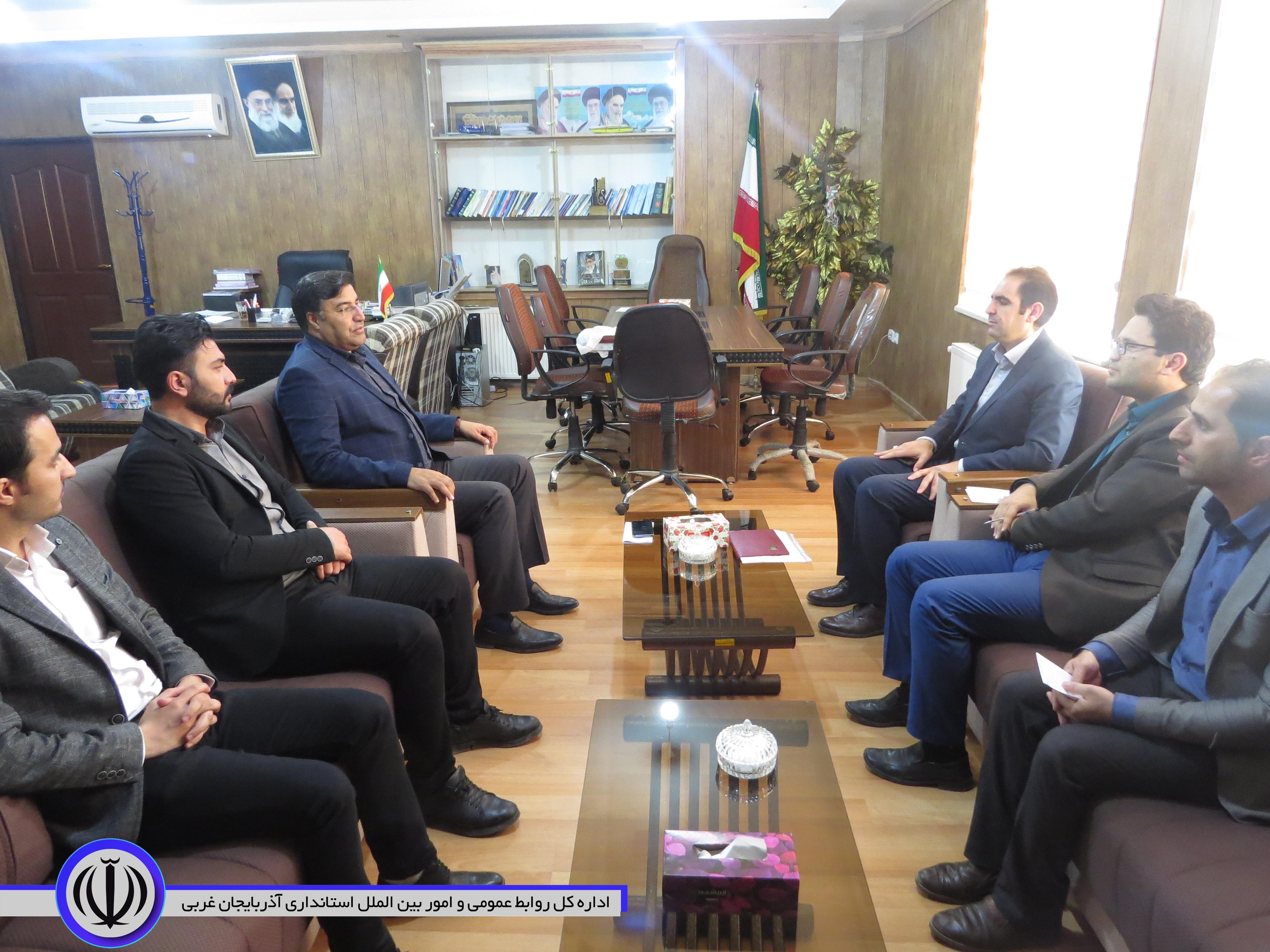 دیدار رییس و کارکنان بنیاد مسکن با فرماندار شهرستان شوط