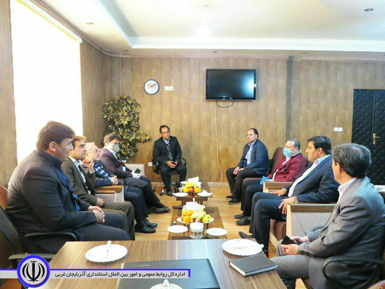 نشست هم اندیشی فرماندار شهرستان شوط با مدیر کل ورزش و جوانان استان آذربایجان غربی