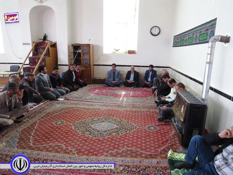 فرماندار شهرستان شوط با اهالی روستای ملا احمد