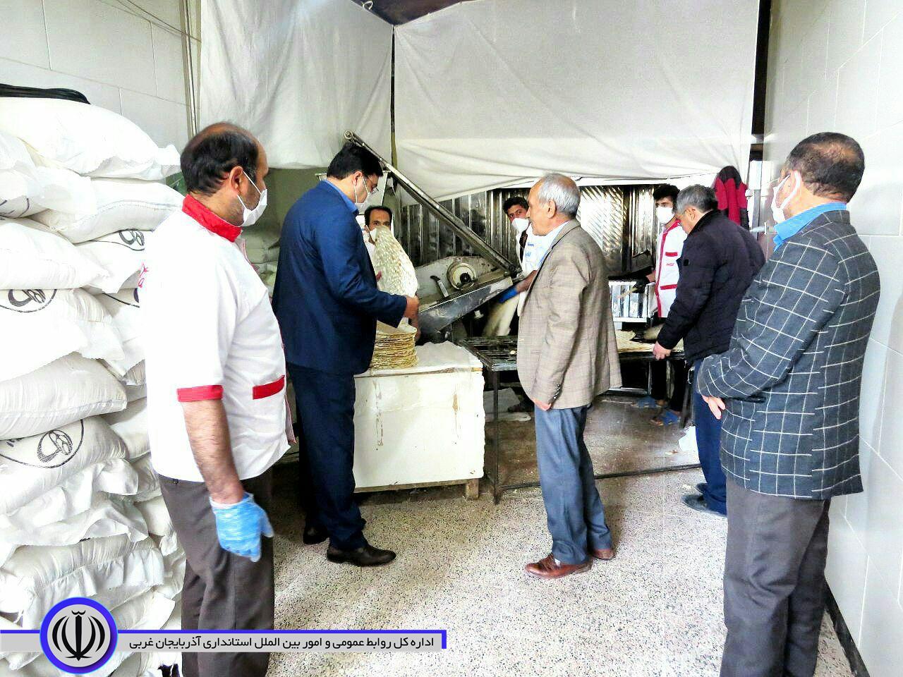 فرماندار شهرستان شوط بصورت سرزده از نانوایی های شهر شوط بازدید کرد