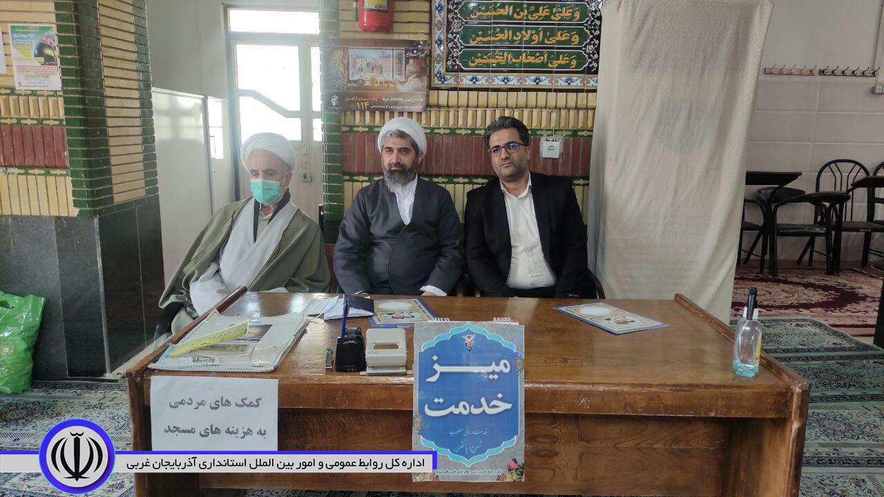برگزاری میز خدمت توسط ادارات بنیادشهید ومنابع طبیعی در نماز جمعه این هفته شهرستان شوط