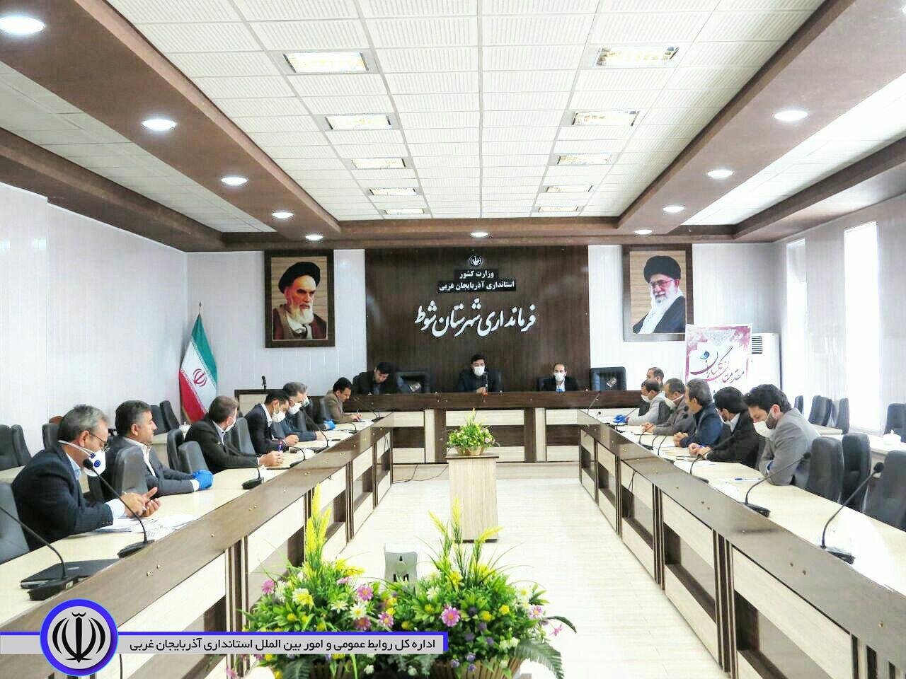 مسائل و مشکلات تعرضات به اراضی ملی در بستر و حریم رودخانه ها در شهرستان بررسی شد.