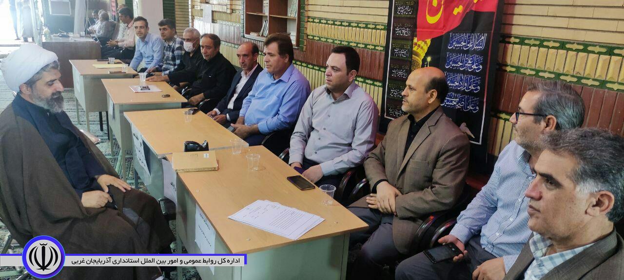 برگزاری میز ارتباطات مردمی ویژه پایگاه اقامه نماز جمعه شهرستان شوط