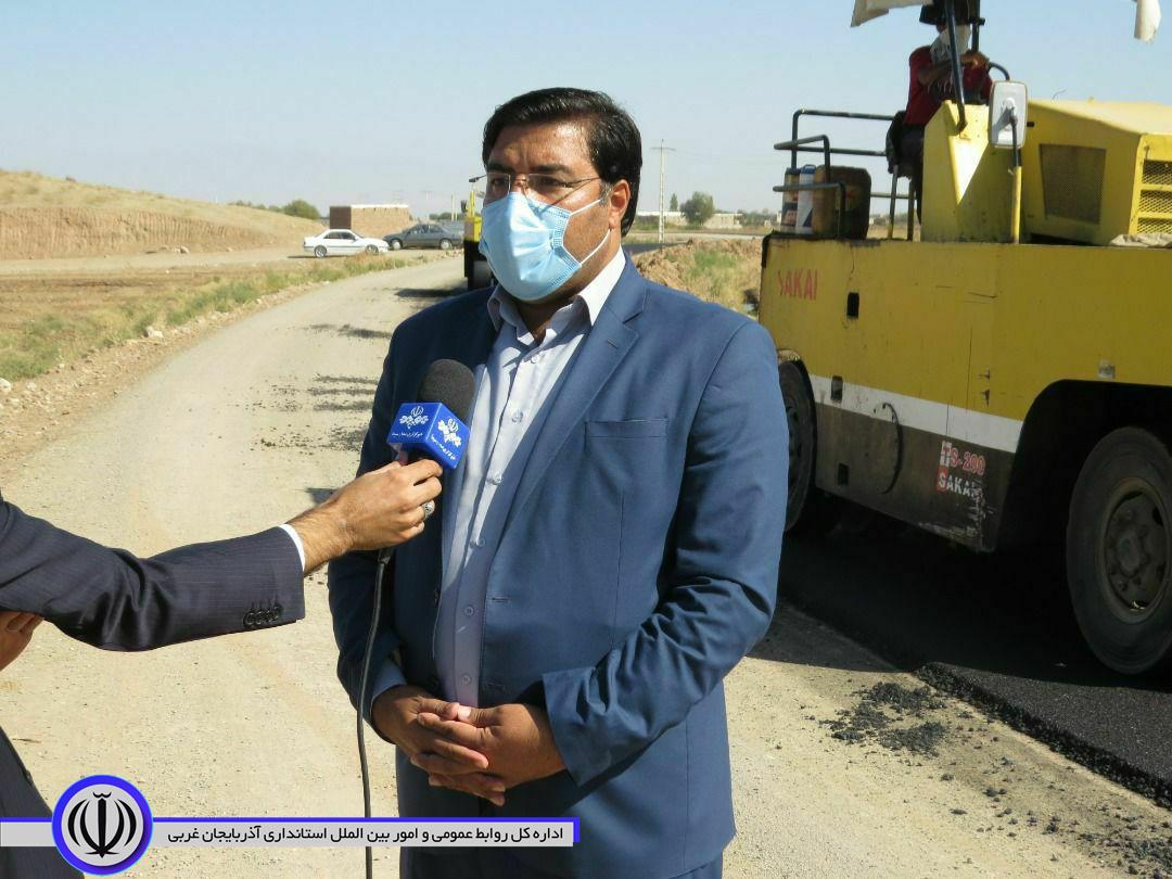 بیش از ۱۲کیلومتر راه آسفالته روستایی در شهرستان شوط در قالب طرح ابرار و از محل اعتبارات ملی و استانی در حال اجراست