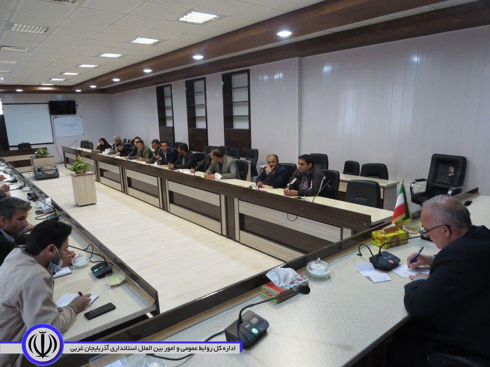 نشست مشورتی دهیاران بخش مرکزی شوط