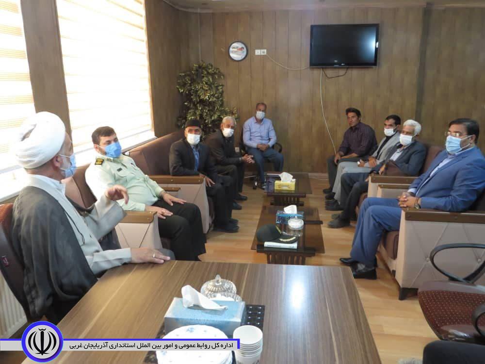 نشست بررسی مسائل و مشکلات روستای مخور از توابع بخش قره قویون شهرستان شوط