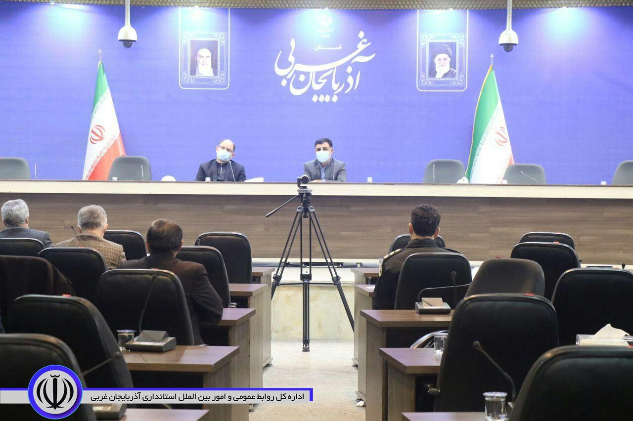 ابراهیمی :فعالیت آموزشی مدارس و دانشگاهها از 14 فروردین بصورت حضوری خواهند بود /  باید تمام تمهیدات ، برنامه ریزی ها ، اقدامات و نظارتها انجام گیرد