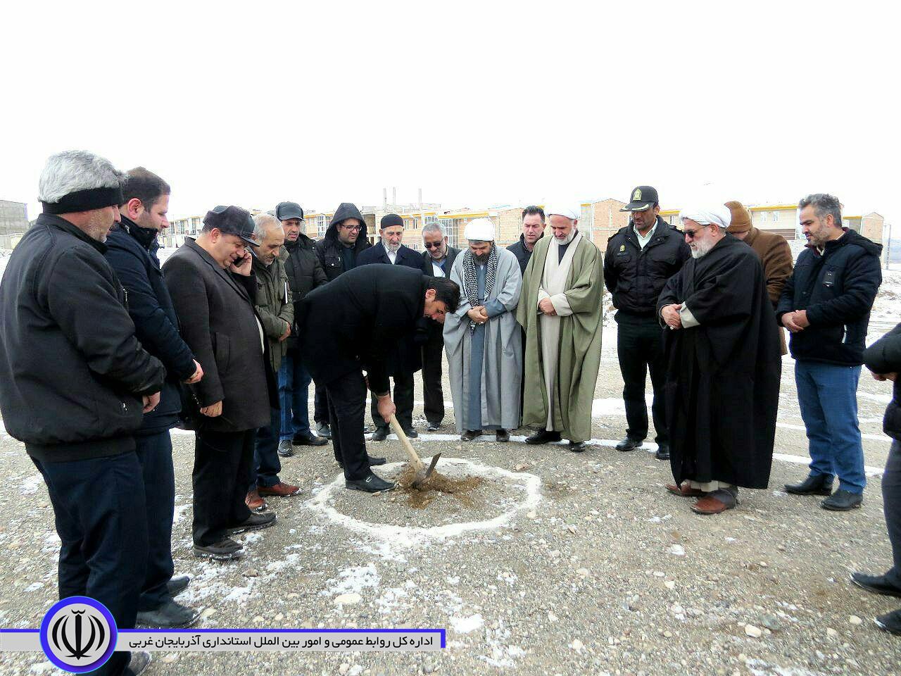 🔸کلنگ زنی یک باب مسجد خیر ساز در مساکن مهر ۶۸۸ واحدی شهر شوط