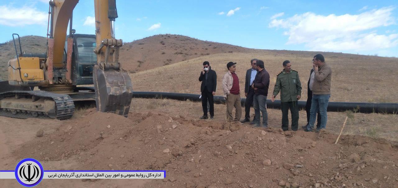 بازدید فرماندار از روستاها و مسیرهای خط انتقال پروژه 106 روستایی شهید امینی