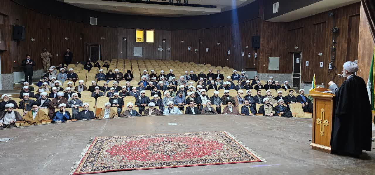 برگزاری نشست تخصصی روحانیون اهل تشیع و تسنن با موضوع «همایش یاوران انقلاب» در شهرستان شوط