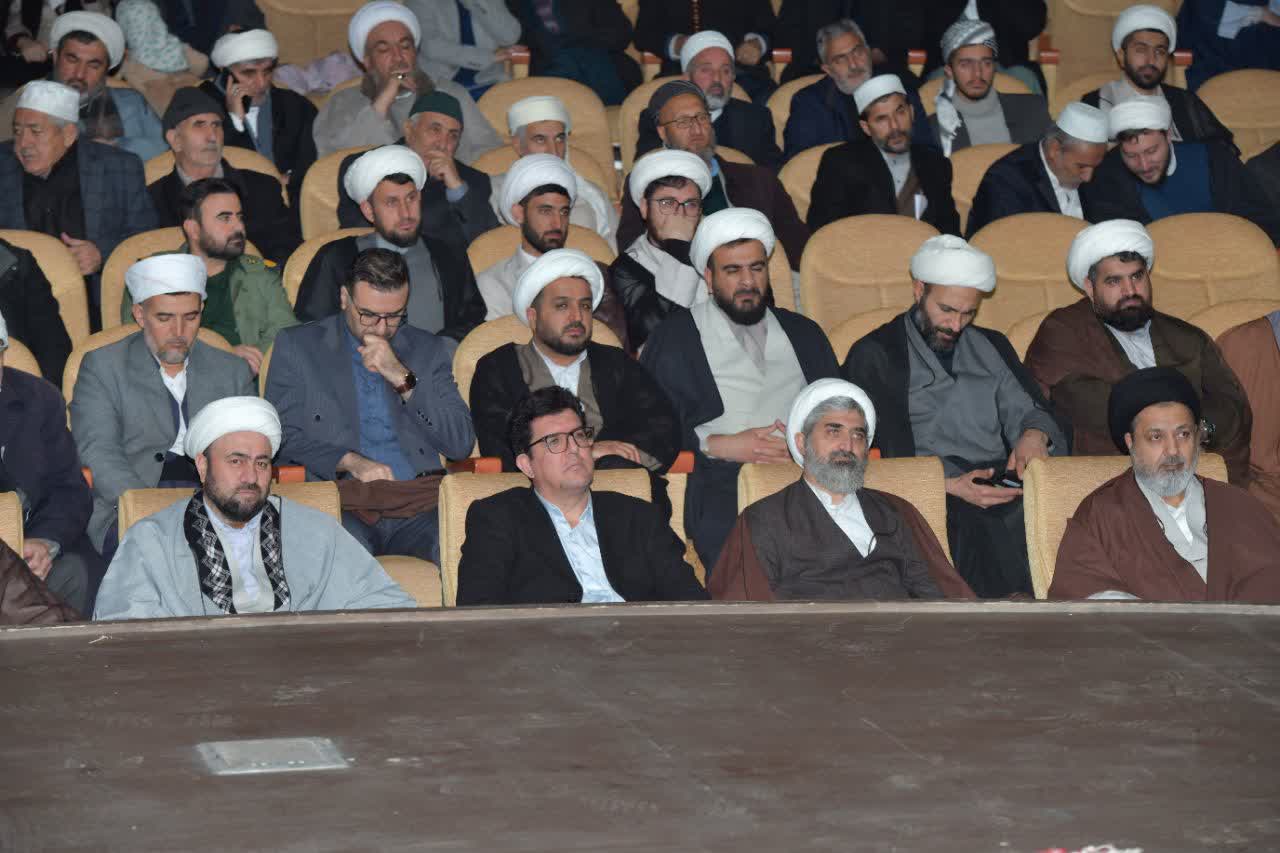 برگزاری نشست تخصصی روحانیون اهل تشیع و تسنن با موضوع «همایش یاوران انقلاب» در شهرستان شوط