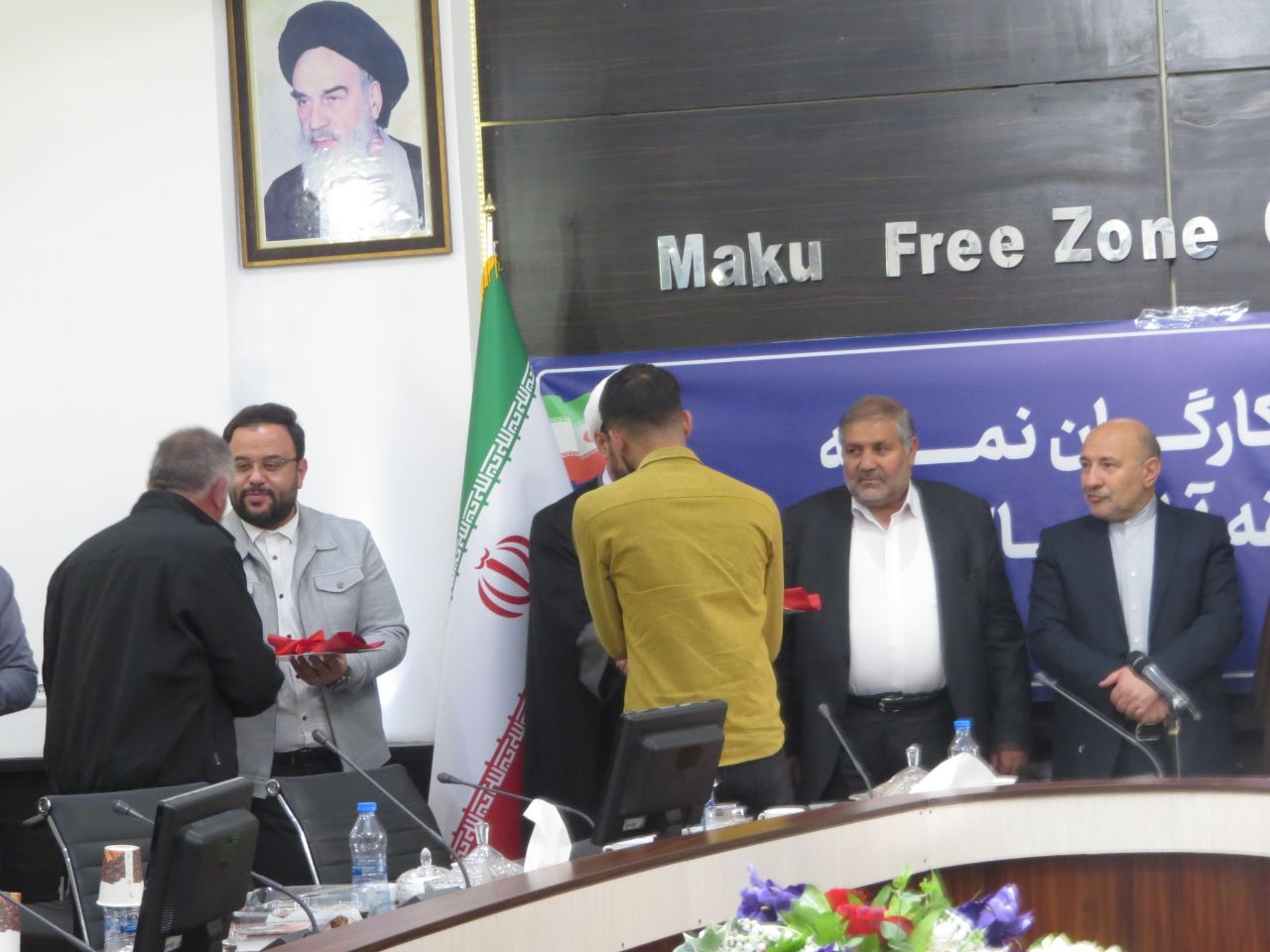 آئین تجلیل از کارگران نمونه منطقه آزاد ماکو
