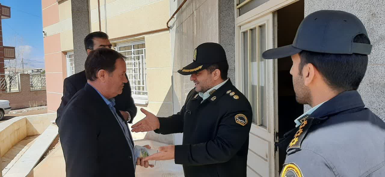بازدید میدانی از اصناف و ادارات شهرستان