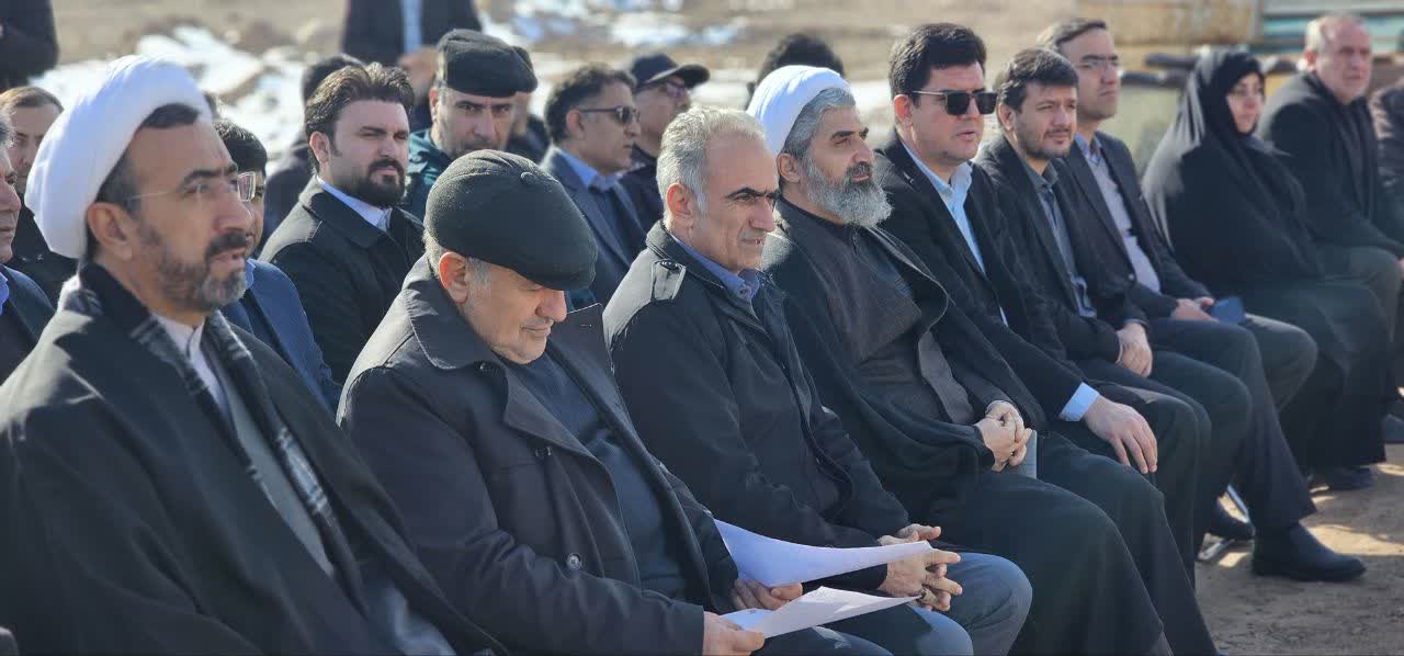 مراسم کلنگ زنی مدرسه 12 کلاسه مسکن مهر شوط