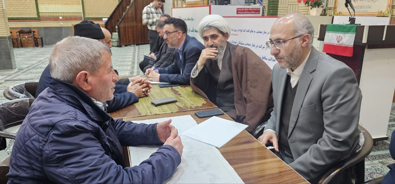 برگزاری ملاقات مردمی مسئولان در مسجد جامع شوط