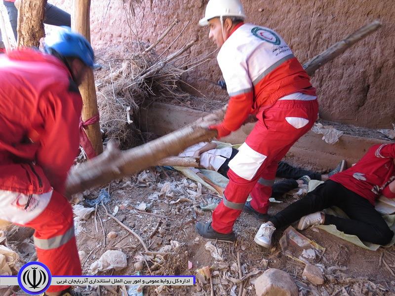 برگزاری مانور زلزله فرضی در روستای عزت آباد از توابع بخش مرکزی شوط