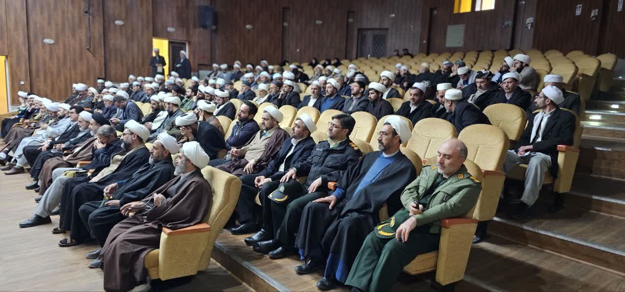 برگزاری نشست تخصصی روحانیون اهل تشیع و تسنن با موضوع «همایش یاوران انقلاب» در شهرستان شوط