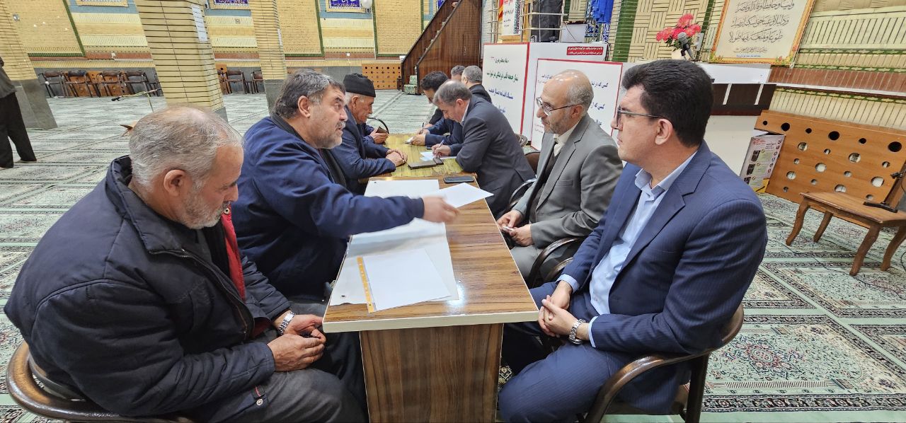 برگزاری ملاقات مردمی مسئولان در مسجد جامع شوط