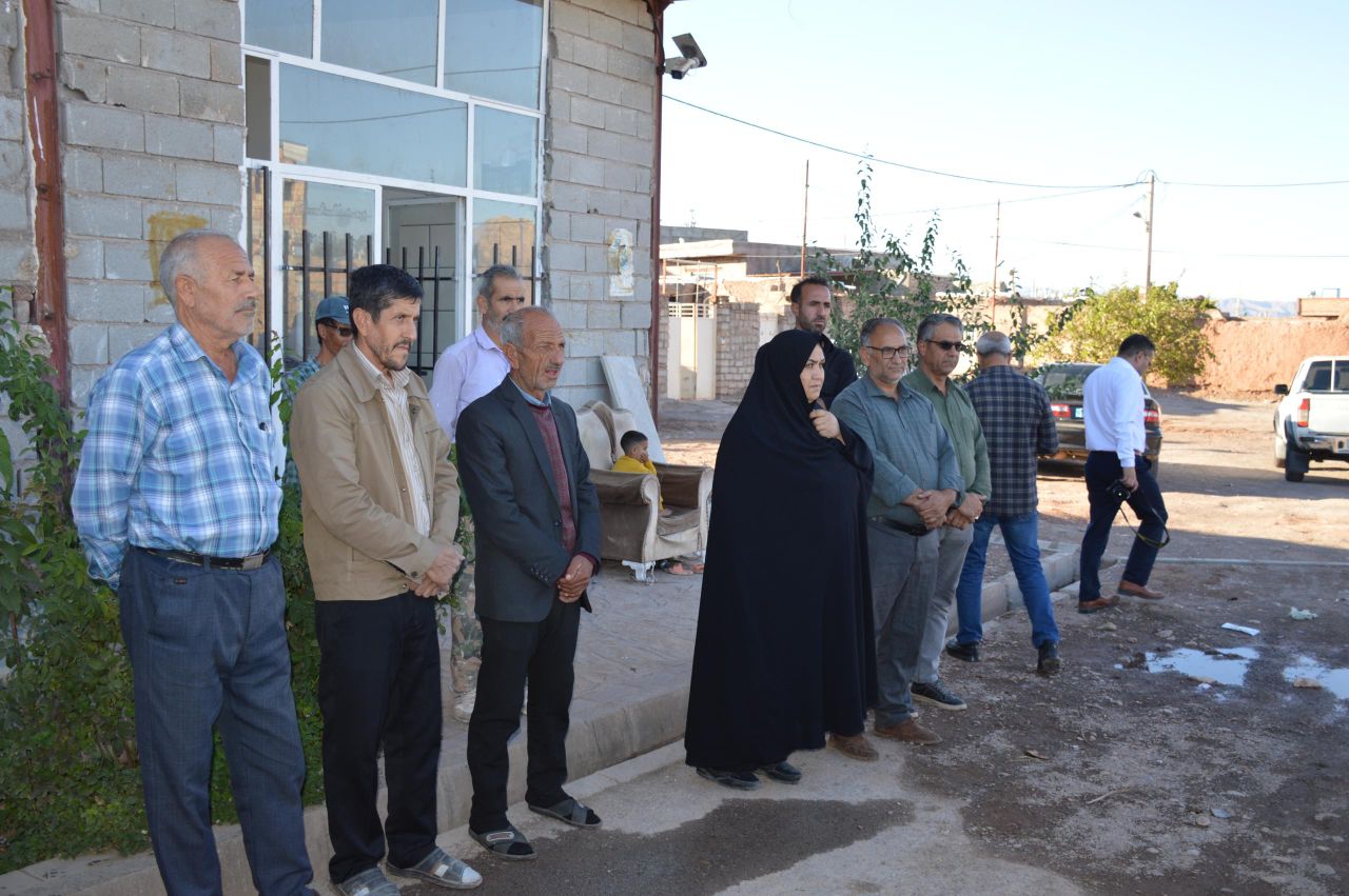 بازدید و دیدار چهره به چهره فرماندار ، نماینده مردم منطقه در مجلس و اعضای شورای اداری با اهالی روستای تیمور آباد