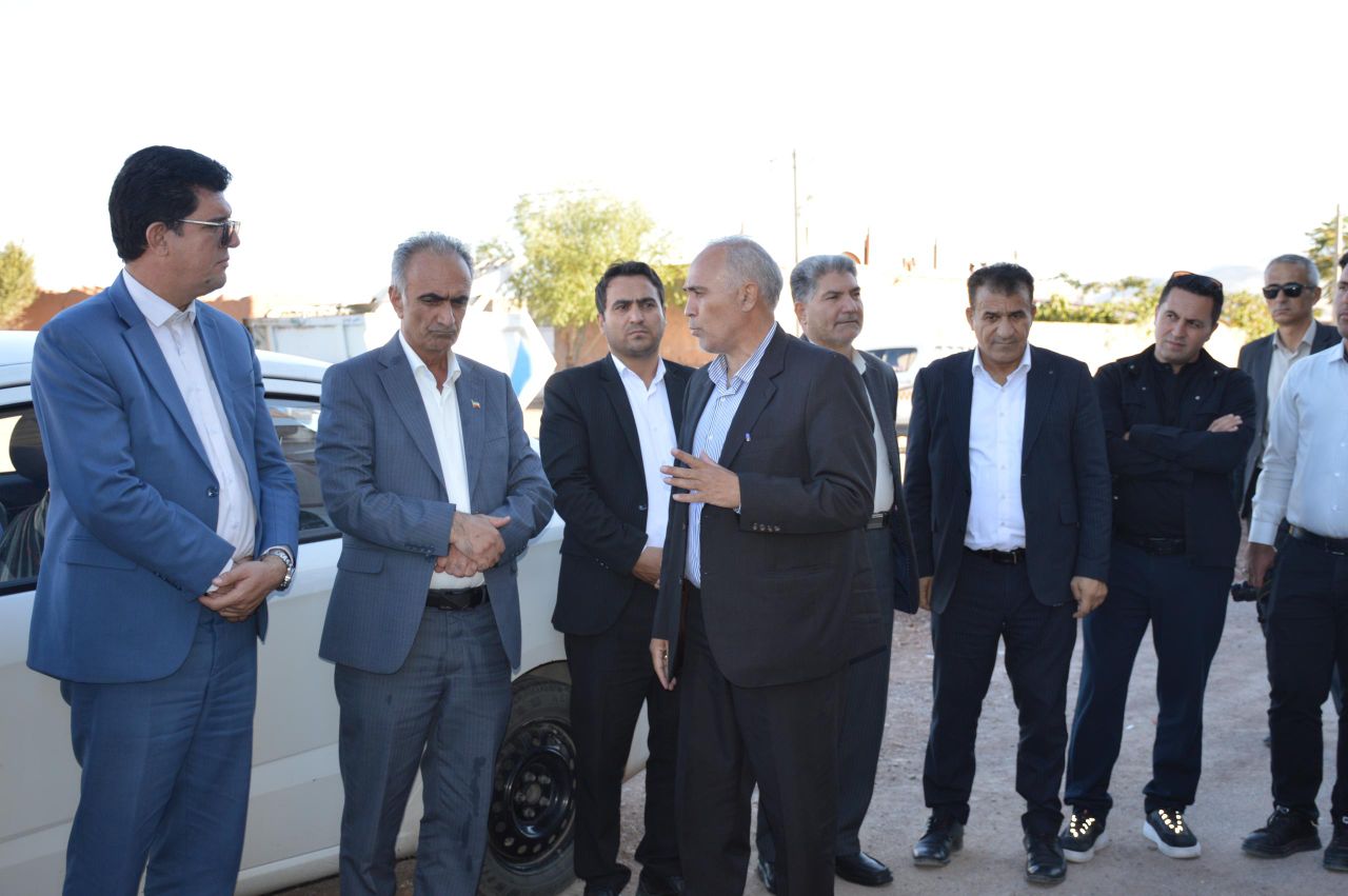 بازدید و دیدار چهره به چهره فرماندار ، نماینده مردم منطقه در مجلس و اعضای شورای اداری با اهالی روستای تیمور آباد