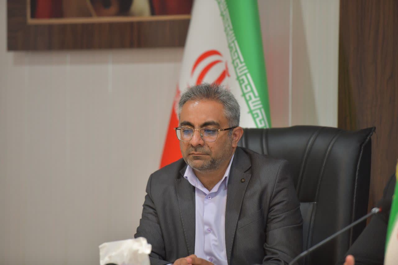 نشست صمیمی معاون توسعه مدیریت و منابع استانداری آذربایجانغربی با کارکنان فرمانداری شهرستان شوط