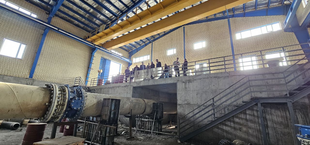 بازدید بازرس کل قضایی استان و فرماندار شوط از ایستگاه پمپاژ شماره 5 سد کرم‌آباد