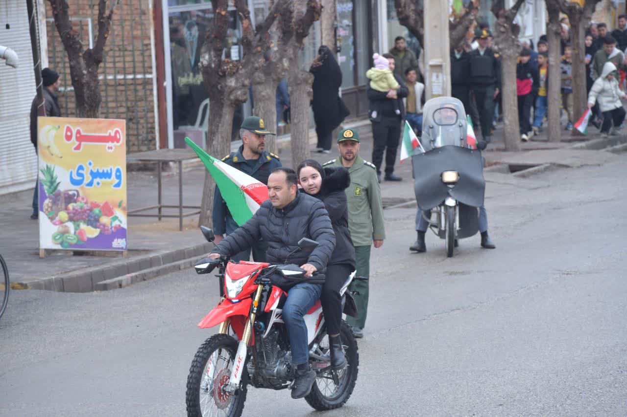 راهپیمایی 22 بهمن شهرستان شوط