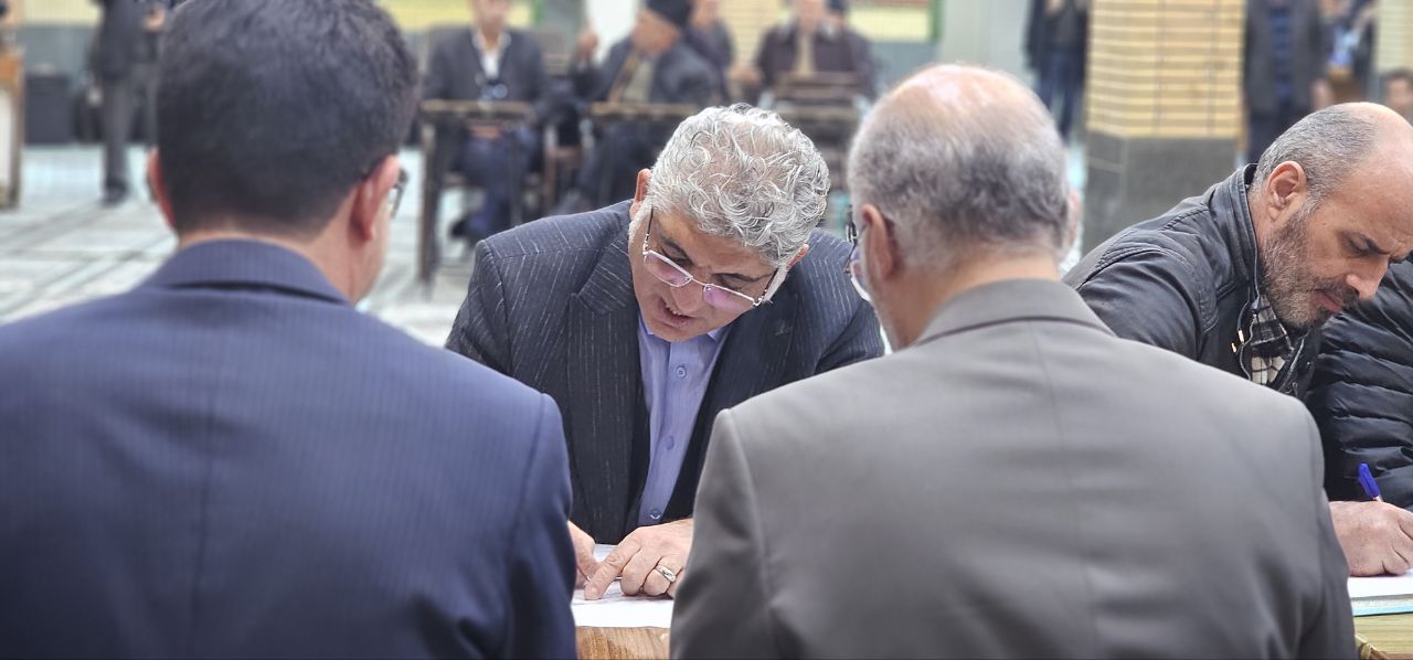 برگزاری ملاقات مردمی مسئولان در مسجد جامع شوط