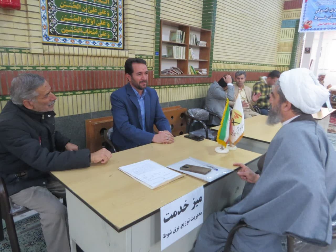 میز خدمت نماز جمعه شوط برگزار شد