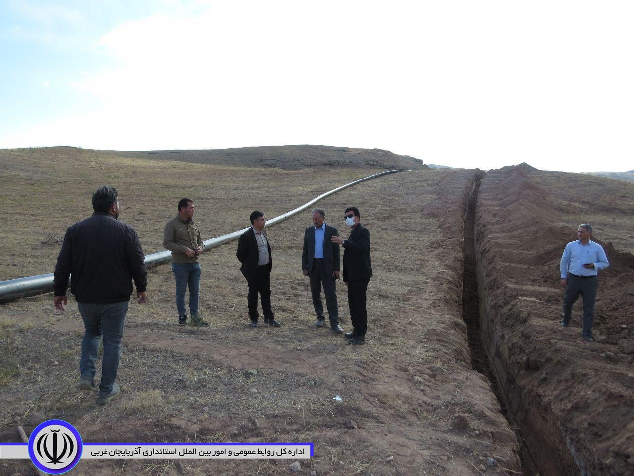 بازدید فرماندار از روستاها و مسیرهای خط انتقال پروژه 106 روستایی شهید امینی