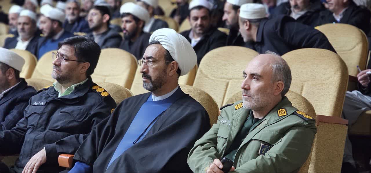 برگزاری نشست تخصصی روحانیون اهل تشیع و تسنن با موضوع «همایش یاوران انقلاب» در شهرستان شوط