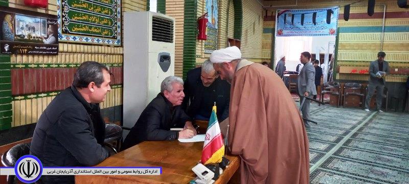 گزارش تصویری/برپایی میز خدمت با حضور مدیران دستگاه های اجرایی شهرستان شوط