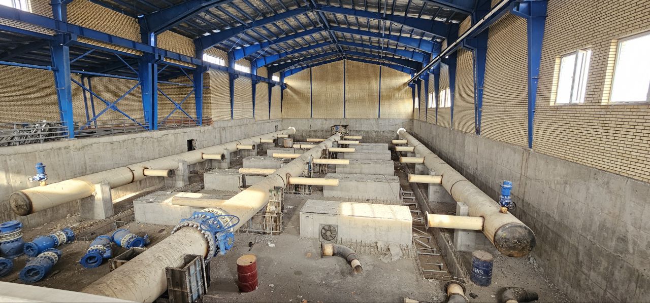 بازدید بازرس کل قضایی استان و فرماندار شوط از ایستگاه پمپاژ شماره 5 سد کرم‌آباد