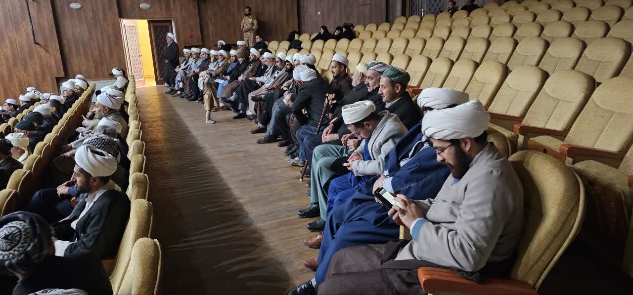 برگزاری نشست تخصصی روحانیون اهل تشیع و تسنن با موضوع «همایش یاوران انقلاب» در شهرستان شوط