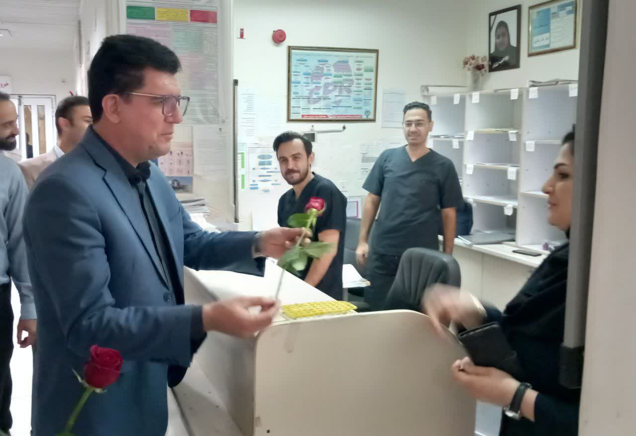 تجلیل از پرستاران بیمارستان شهدا شهرستان شوط به مناسبت روز پرستار