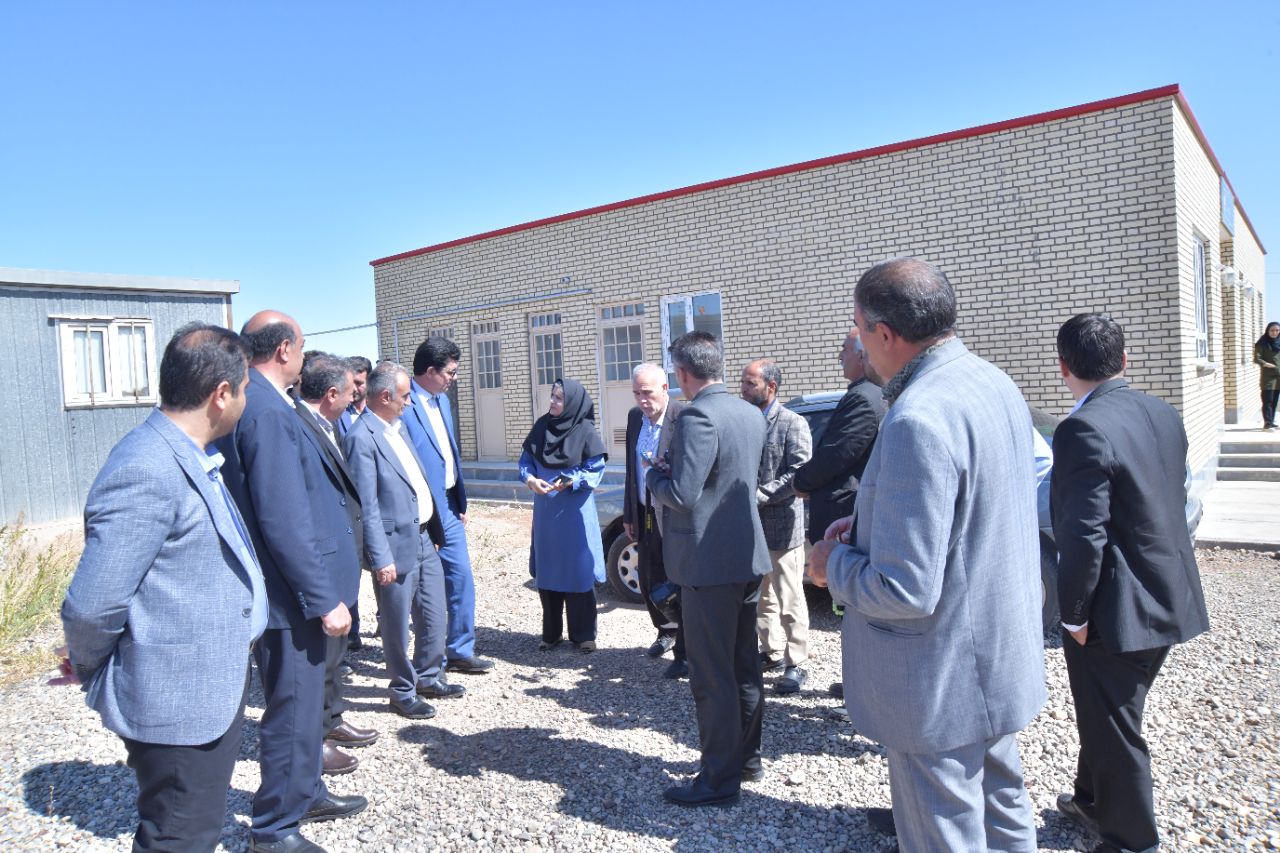 بازدید و دیدار چهره به چهره فرماندار ، نماینده مردم منطقه در مجلس و اعضای شورای اداری با اهالی روستای قابان باسان