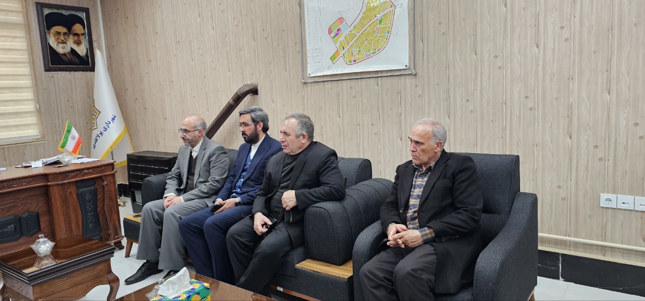 بررسی مسائل آب شرب شهرستان شوط و یولاگلدی در شهرداری یولاگلدی