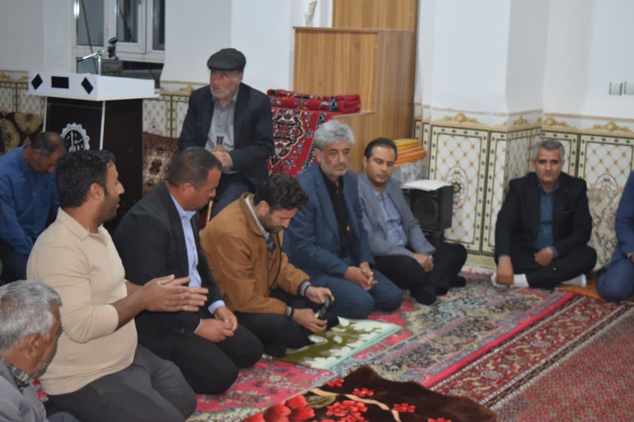 بازدید و دیدار چهره به چهره فرماندار ، نماینده مردم منطقه در مجلس و اعضای شورای اداری با اهالی روستای کش آرخی