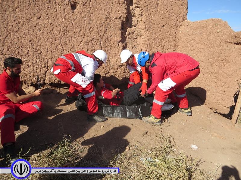 برگزاری مانور زلزله فرضی در روستای عزت آباد از توابع بخش مرکزی شوط