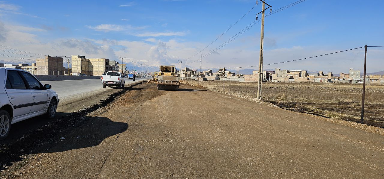 تعریض و تسطیح ورودی شهر یولاگلدی آغاز شد