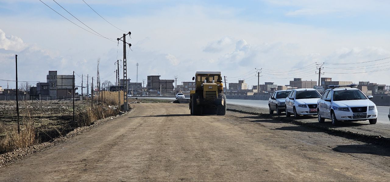 تعریض و تسطیح ورودی شهر یولاگلدی آغاز شد
