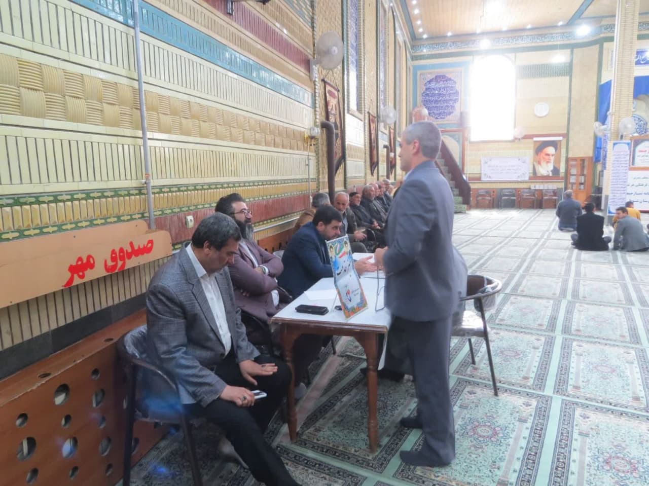 میز خدمت نماز جمعه شوط برگزار شد